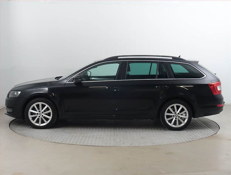 Škoda Octavia (2015) 1.6 TDI, Automat, Kůže, Navi - fotka 3 z 17