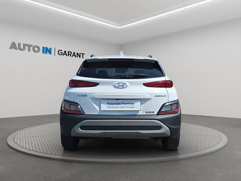 Hyundai Kona (2023) SMART 1.6 GDi HEV 77kW, 1. Maj - fotka 6 z 23