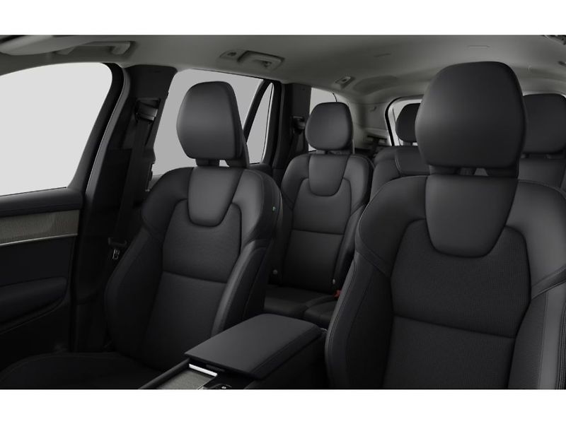 Volvo XC90 Plus B5 184kW - fotka 11 z 13