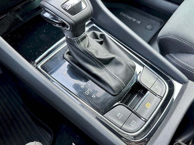 Škoda Karoq (2024) 1.5 TSI 110kW Sportline DSG - fotka 23 z 31