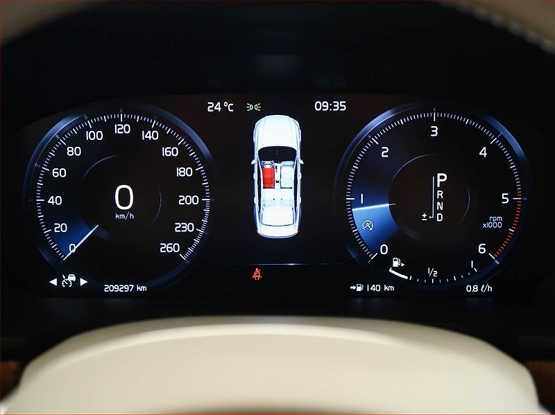 Volvo S90 (2018) D5 AWD, 4X4, Automat - fotka 11 z 21