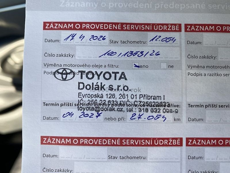 Toyota Yaris 1.5HEV, ČR-1m, Style, DPH - fotka 17 z 17