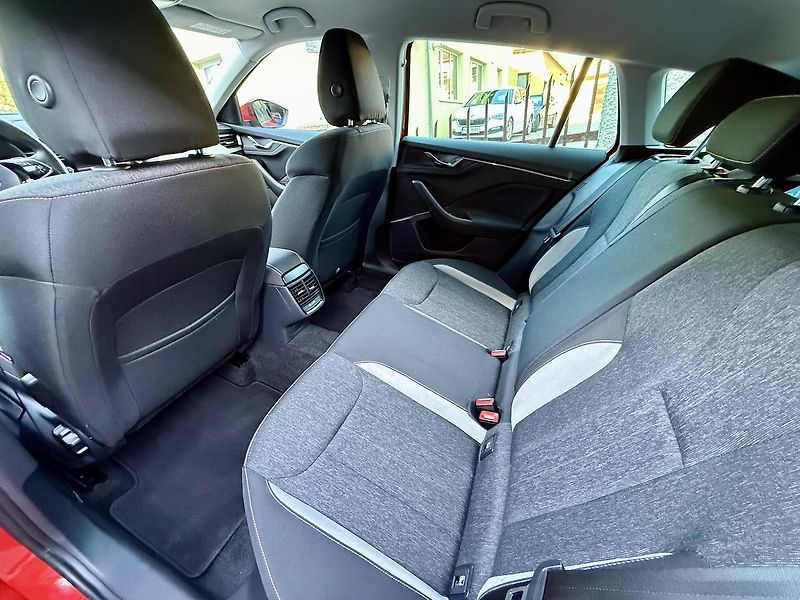 Škoda Scala (2021) 1,0TSi 85kW STYLE DSG Vyhř.okn - fotka 9 z 20