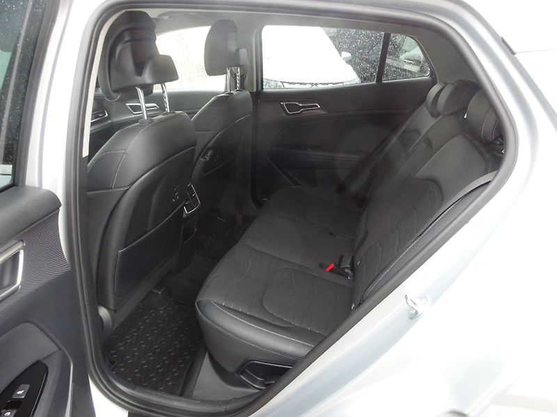 Kia Sportage 1.6 T-GDi 132kW DCT AWD TOP Ev - fotka 11 z 22