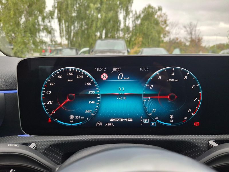 Mercedes-Benz Třídy A (2019) Mercedes-AMG A 35 4MATIC - fotka 23 z 23