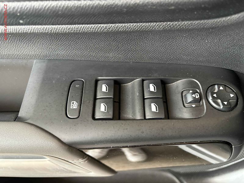 Citroën C5 Aircross (2020) 1.5 HDI, STK7/28 - fotka 12 z 17