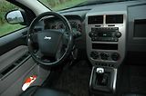 Jeep Compass 2,4  4x4 benzín kuže manual - náhled 10