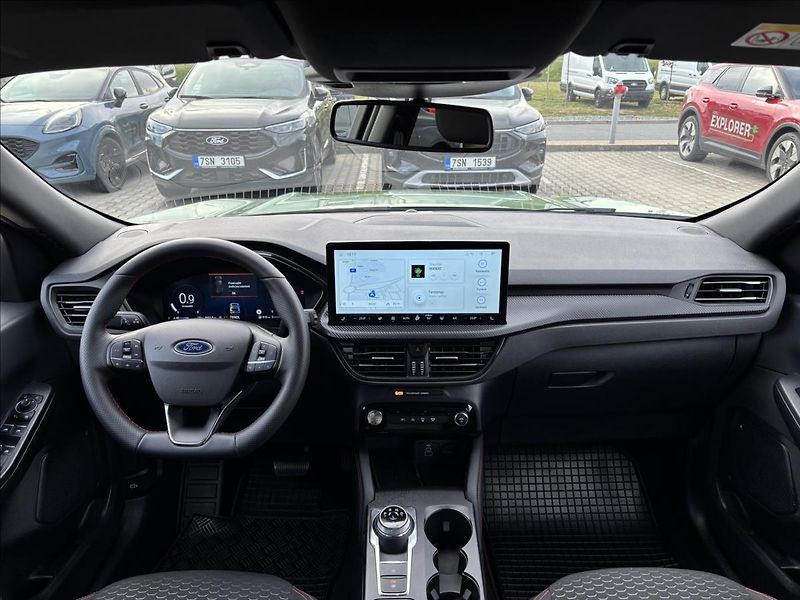 Ford Kuga 1,5 EcoBoost 137kW ST-Line - fotka 17 z 37