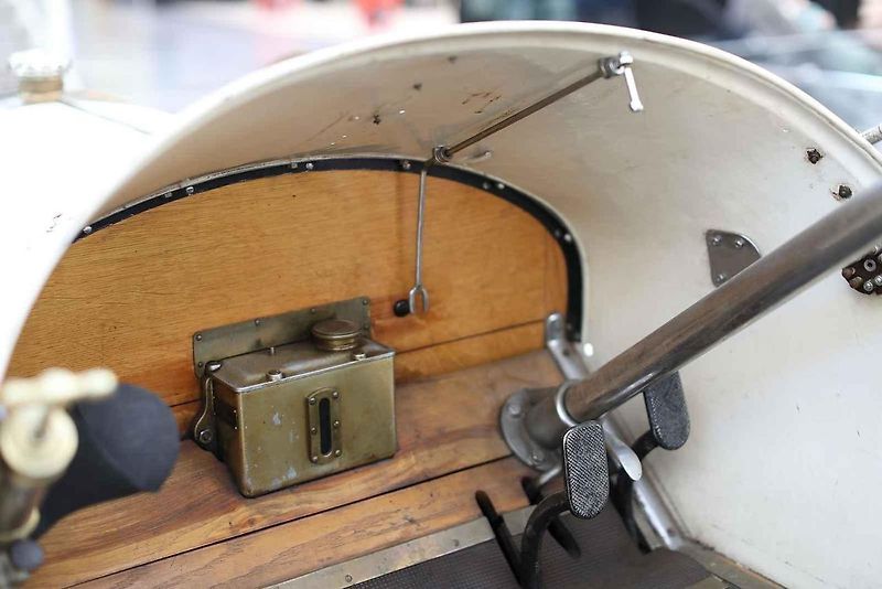 Desítkami historických aut značky Škoda se lze od čtvrtka kochat v obchodním centru Olympia v Brně. K vidění je třiadvacet aut, pět motocyklů a jízdní kolo.