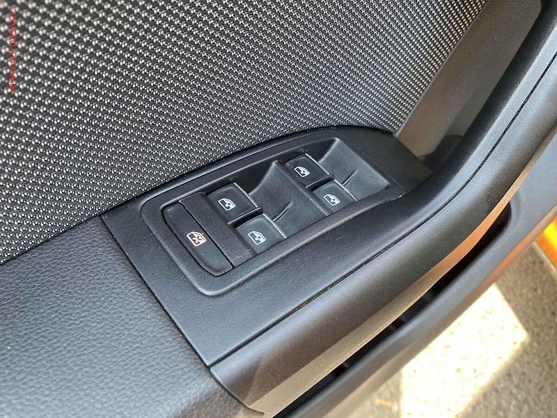 Seat Ateca (2019) 1.5 TSi, Xcellence, LED - fotka 13 z 21