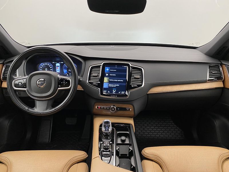 Volvo XC90 B5 AWD INSCRIPION AUT CZ - fotka 2 z 54