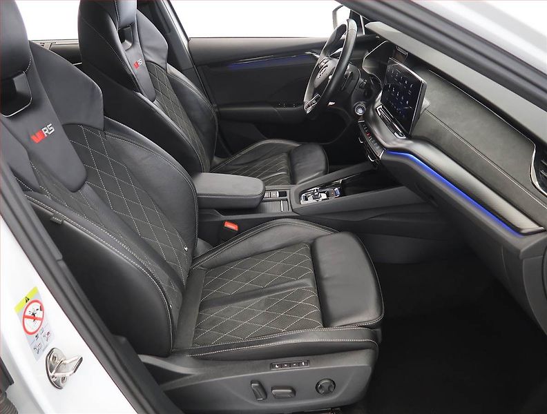 Škoda Octavia (2023) RS 2.0 TDI - fotka 9 z 32
