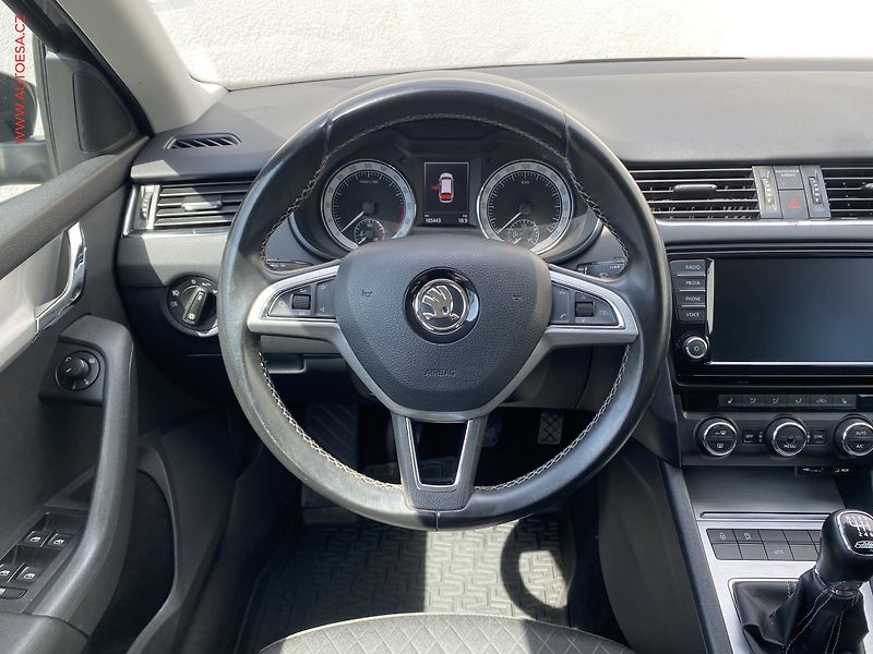 Škoda Octavia (2015) 2.0 TDi, Edition, bixen,navi - fotka 11 z 17