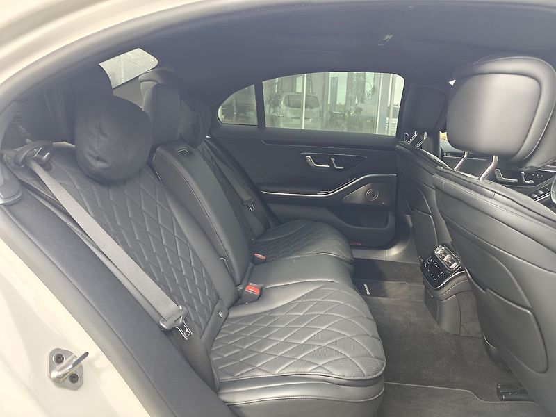 Mercedes-Benz Třídy S 400 d AMG 4MATIC LONG - fotka 23 z 28
