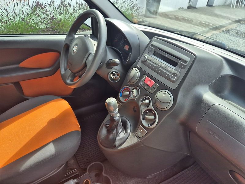 Fiat Panda (2009) 1.2 i Klima - fotka 11 z 22