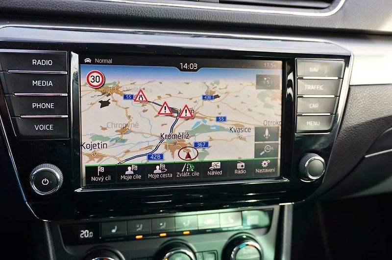 Škoda Superb (2016) STYLE PLUS 2,0 TDI 110 kW - fotka 43 z 53