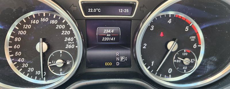Mercedes-Benz Třídy M (2015) ML*350D*4M*20*TAŽNÉ*ADAPT*ASIS - fotka 43 z 50