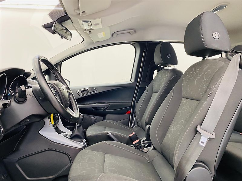 Ford B-MAX 1,0 EcoBoost 74kW - fotka 5 z 23