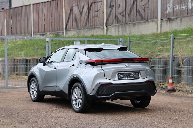 Toyota C-HR 1.8. Hybrid Comfort Business - - fotka 7 z 19