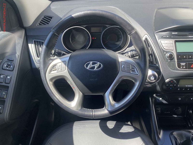 Hyundai ix35 (2012) 2.0 CRDi 4x4, Výhřev sed, - fotka 11 z 16