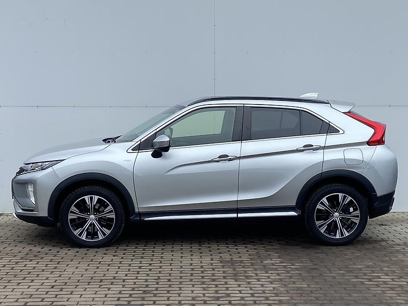 Mitsubishi Eclipse Cross 1.5 T-MIVEC 120kW Intense - fotka 8 z 21