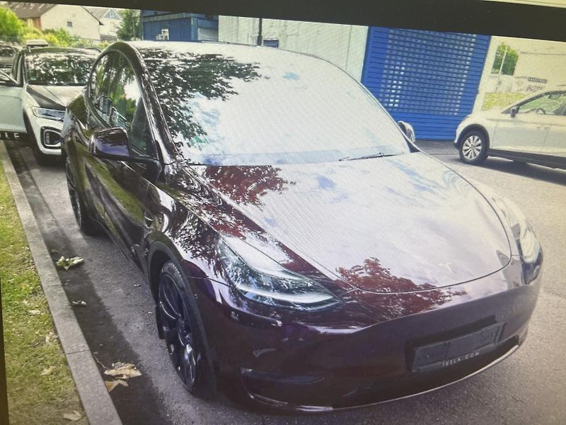 Tesla Model Y PERFORMANCE 393kw 21ALU 94,7% - fotografie inzerátu