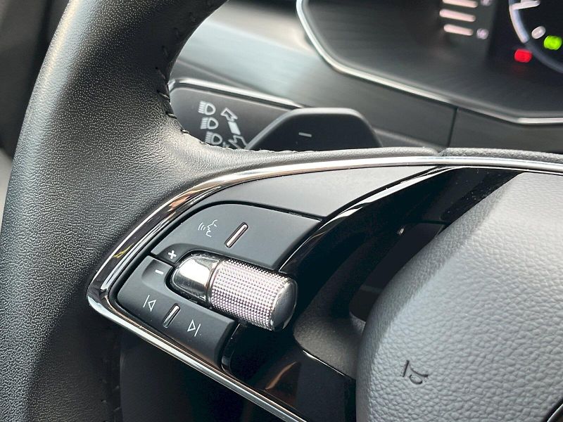 Škoda Superb (2023) 2.0 TDI 110kW DSG Style Plus c - fotka 8 z 36
