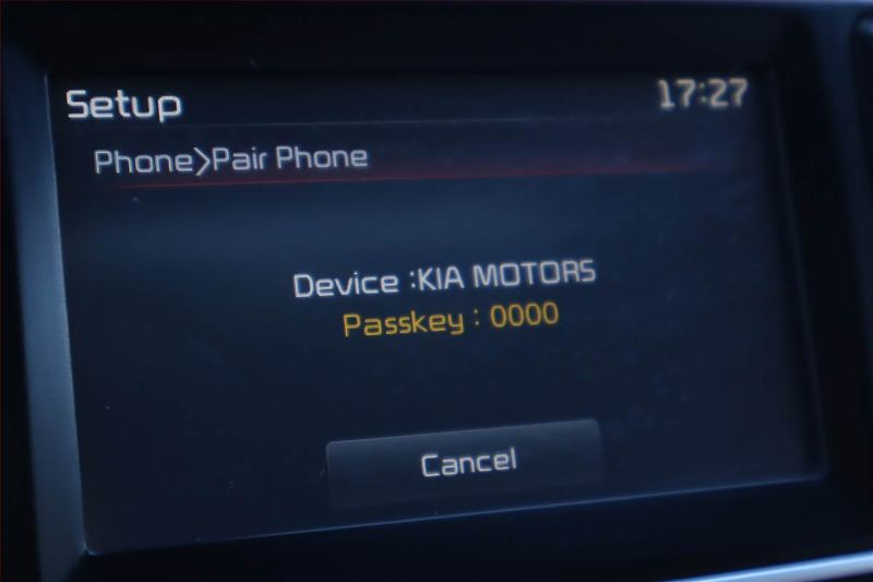 Kia Carens (2016) 1.6 GDI, Serv.kniha, Tempomat - fotka 16 z 26