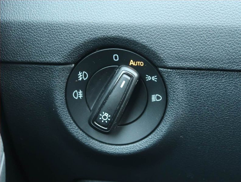 Škoda Octavia (2019) Style 2.0 TDI, Automat - fotka 17 z 22