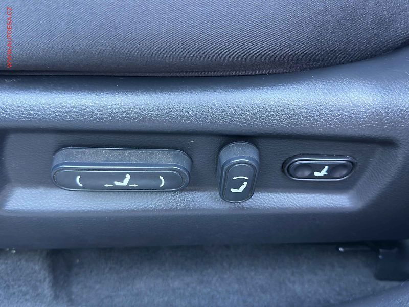 Hyundai Santa Fe (2009) 2.2 CRDi 4x4, ČR, AT, AC, TZ - fotka 17 z 20
