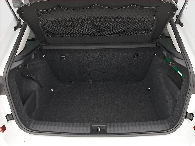 Škoda Kamiq (2021) Style 1.0 TSI - fotka 14 z 18
