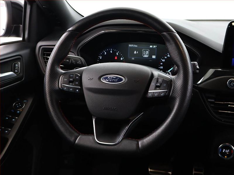 Ford Focus (2020) ST-Line 1.5 EcoBoost, Automat - fotka 13 z 14