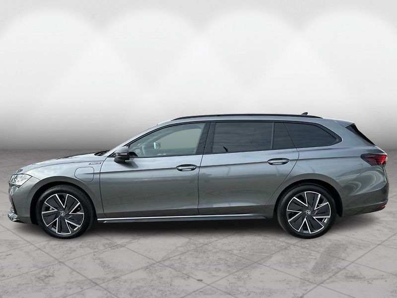 Škoda Superb iV 1,5 TSI / 150 kW Sportline, - fotka 3 z 25
