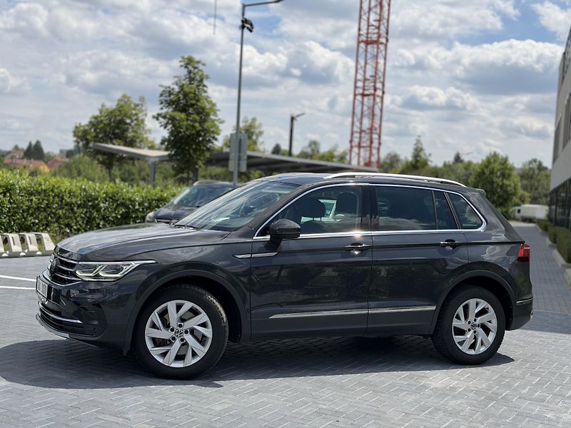 Volkswagen Tiguan (2022) 2.0 tsi 140 kw/4x4/záruka/DPH - fotka 2 z 21