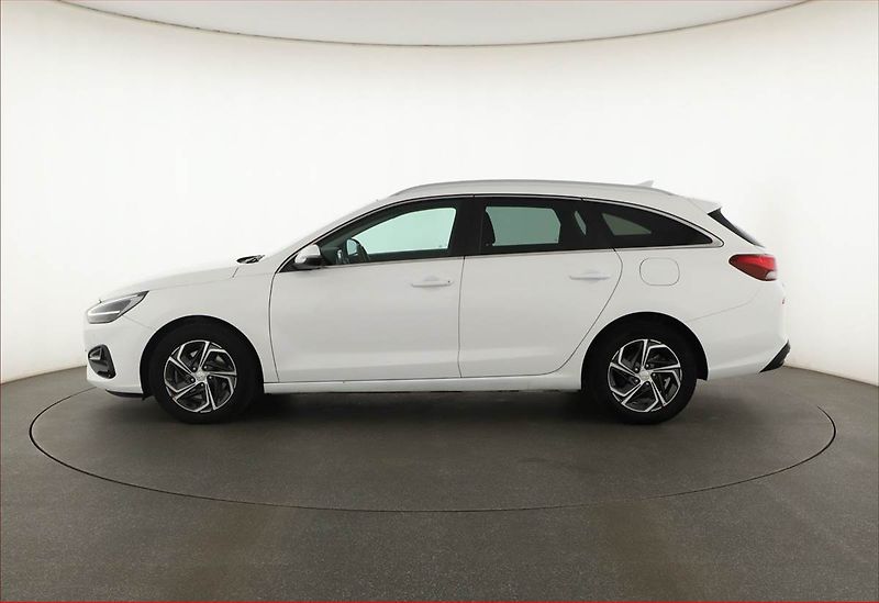 Hyundai i30 (2023) Smart 1.0 T-GDI, Automat, ČR - fotka 3 z 20