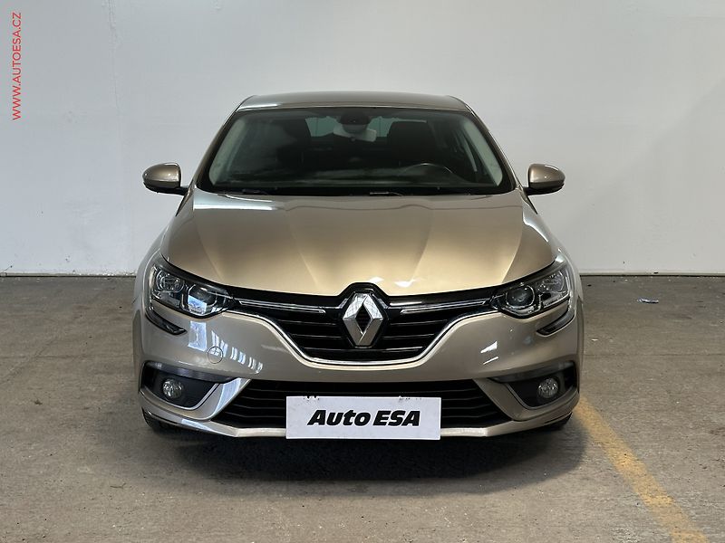 Renault Mégane (2018) 1.6 i, ČR, AC, tempo, park - fotka 2 z 22