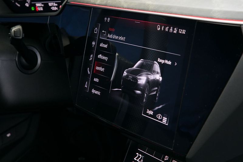 Audi e-tron 55 300kW Matrix Kessy Tažné - fotka 35 z 46