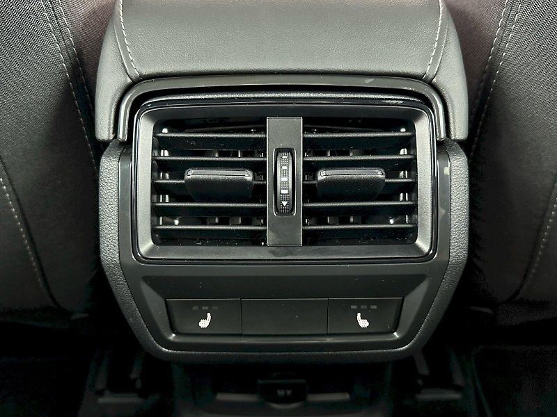 Škoda Karoq (2025) DSG 1.5TSI 110kW SportLine - fotka 31 z 36