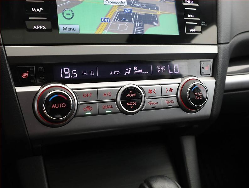 Subaru Outback (2015) 2.0 D, 4X4, Automat, Navi - fotka 13 z 19