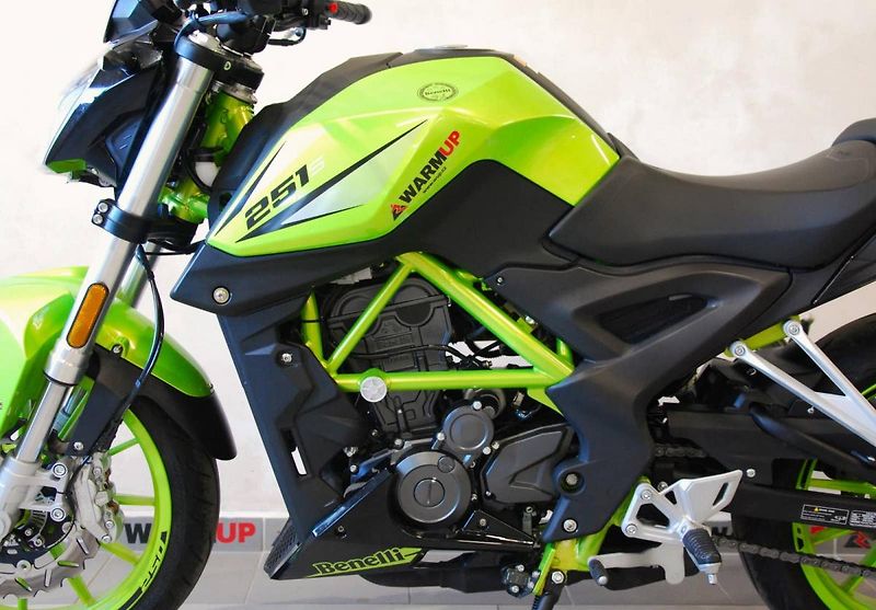 Benelli 251 S (2020) 251S - krásný stav,serviska,pů - fotka 19 z 21