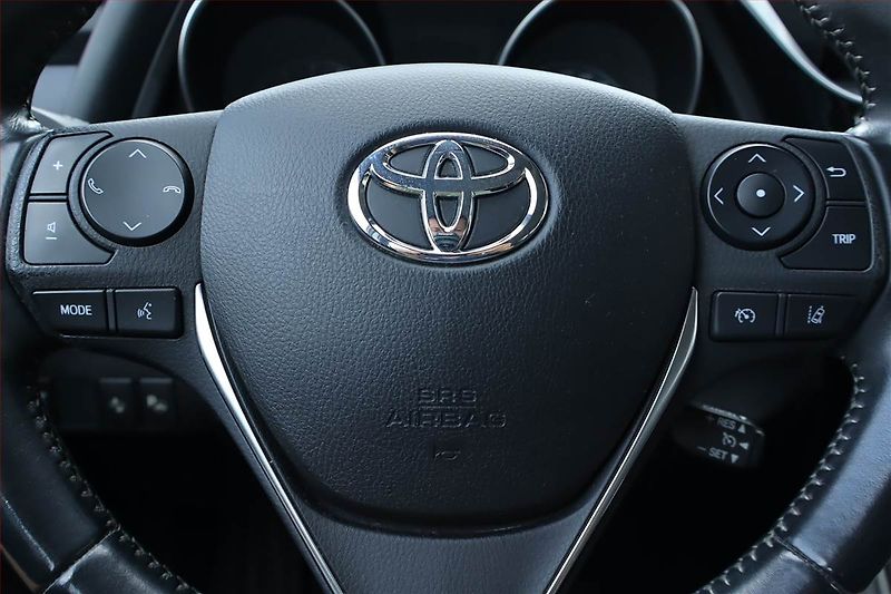 Toyota Auris (2018) 1.6 Valvematic, Serv.kniha - fotka 20 z 24
