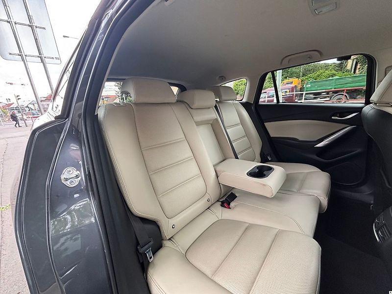Mazda 6 2.2D/2014/129KW-MAN6-ZÁRUKA12 - fotka 23 z 45