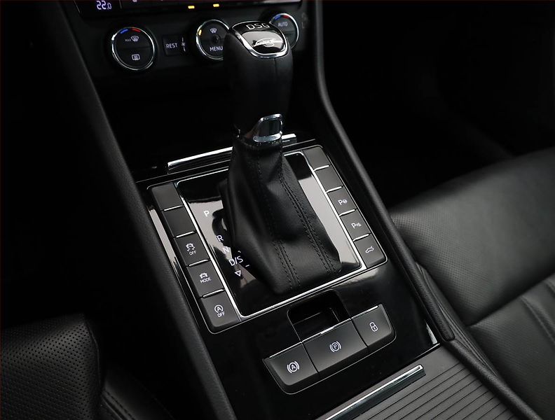 Škoda Superb (2017) 2.0 TDI, 4X4, Automat - fotka 11 z 21