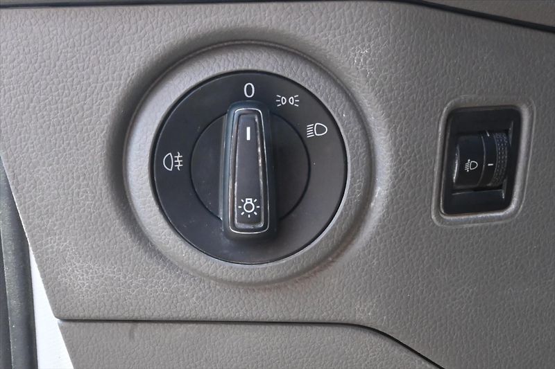 Volkswagen Crafter 2,0 TDI 103 kW L2H2 Navi Kamer - fotka 25 z 28