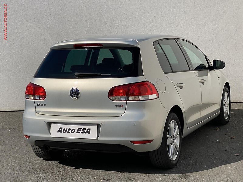 Volkswagen Golf (2012) 1.6 TDi, Match, +kola - fotka 4 z 16