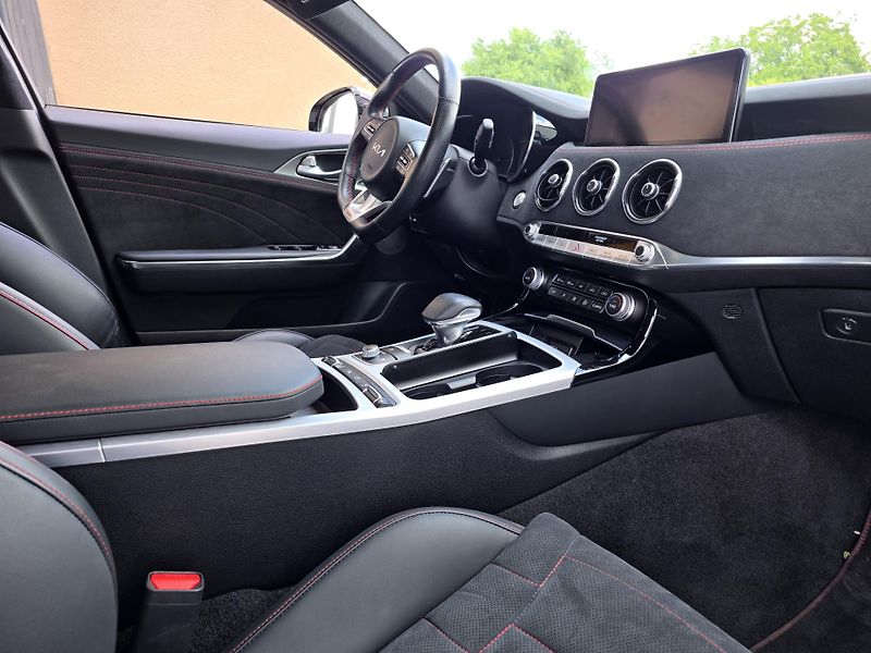 Kia Stinger 3.3-GT-4x4-V ZÁRUCE - fotka 11 z 12
