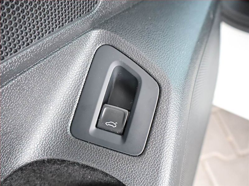 Volkswagen Passat (2018) Highline 2.0 TDI, Automat - fotka 27 z 27