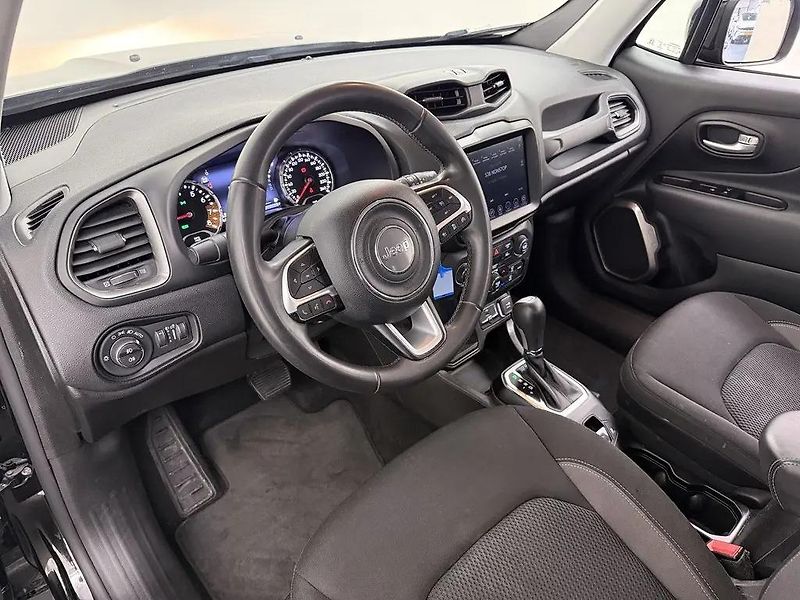 Jeep Renegade 1.5T MHEV T4 Aut. Limited DPH  - fotka 3 z 8
