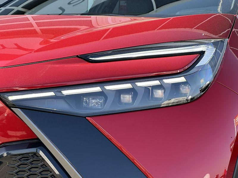 Toyota C-HR (2026) 2.0 PHEV - GR SPORT  - fotka 3 z 27