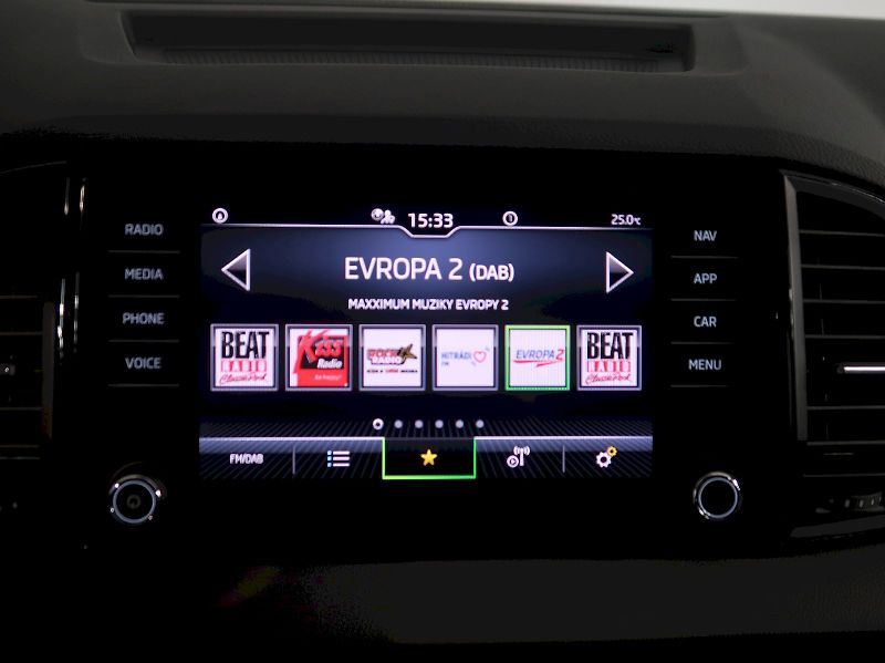 Škoda Karoq (2025) SELECTION 2.0TDI 85KW TAŽNÉ - fotka 24 z 40